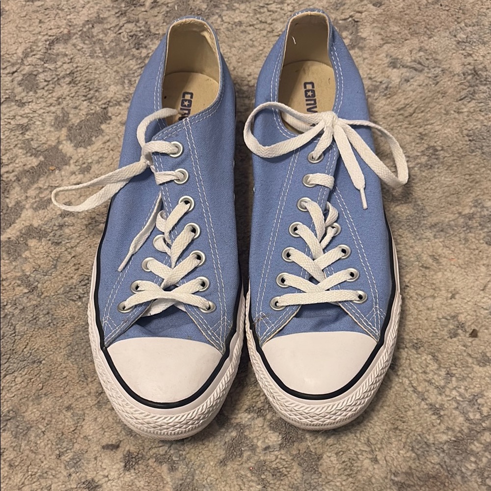 VGUC mens size 10 Colombia blue converse